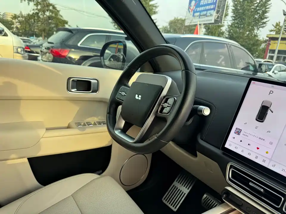 Li Auto Ideal L8