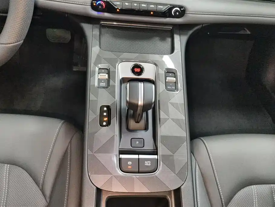 Trumpchi Shadow Leopard