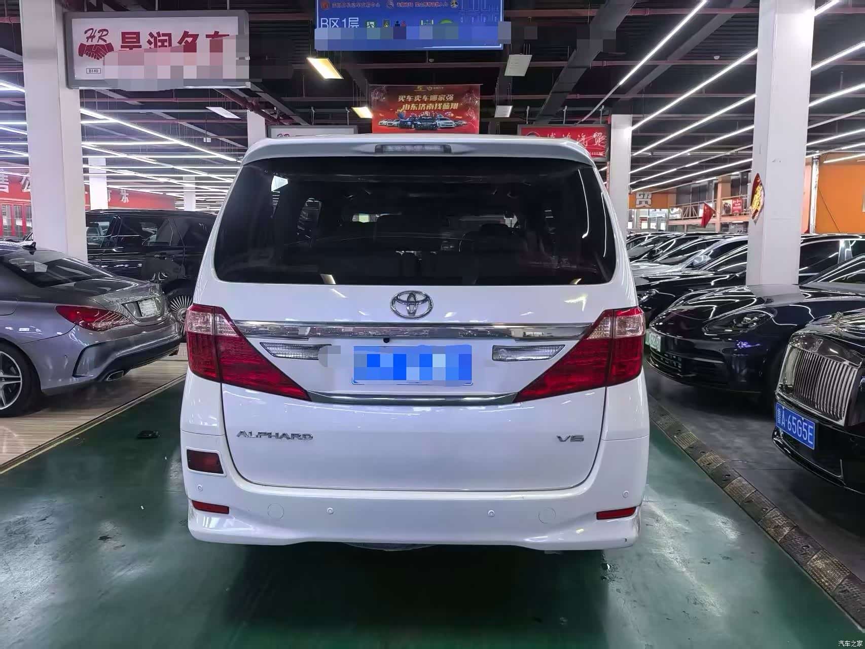 Toyota Alphard, 2014 4
