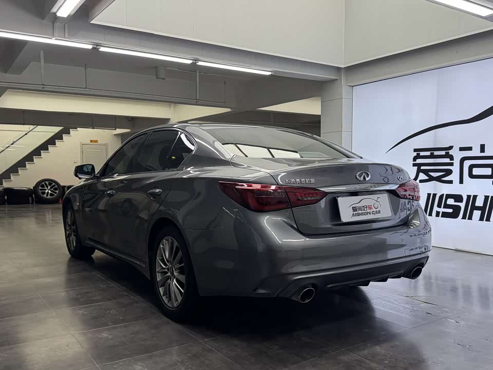 Infiniti Q50L
