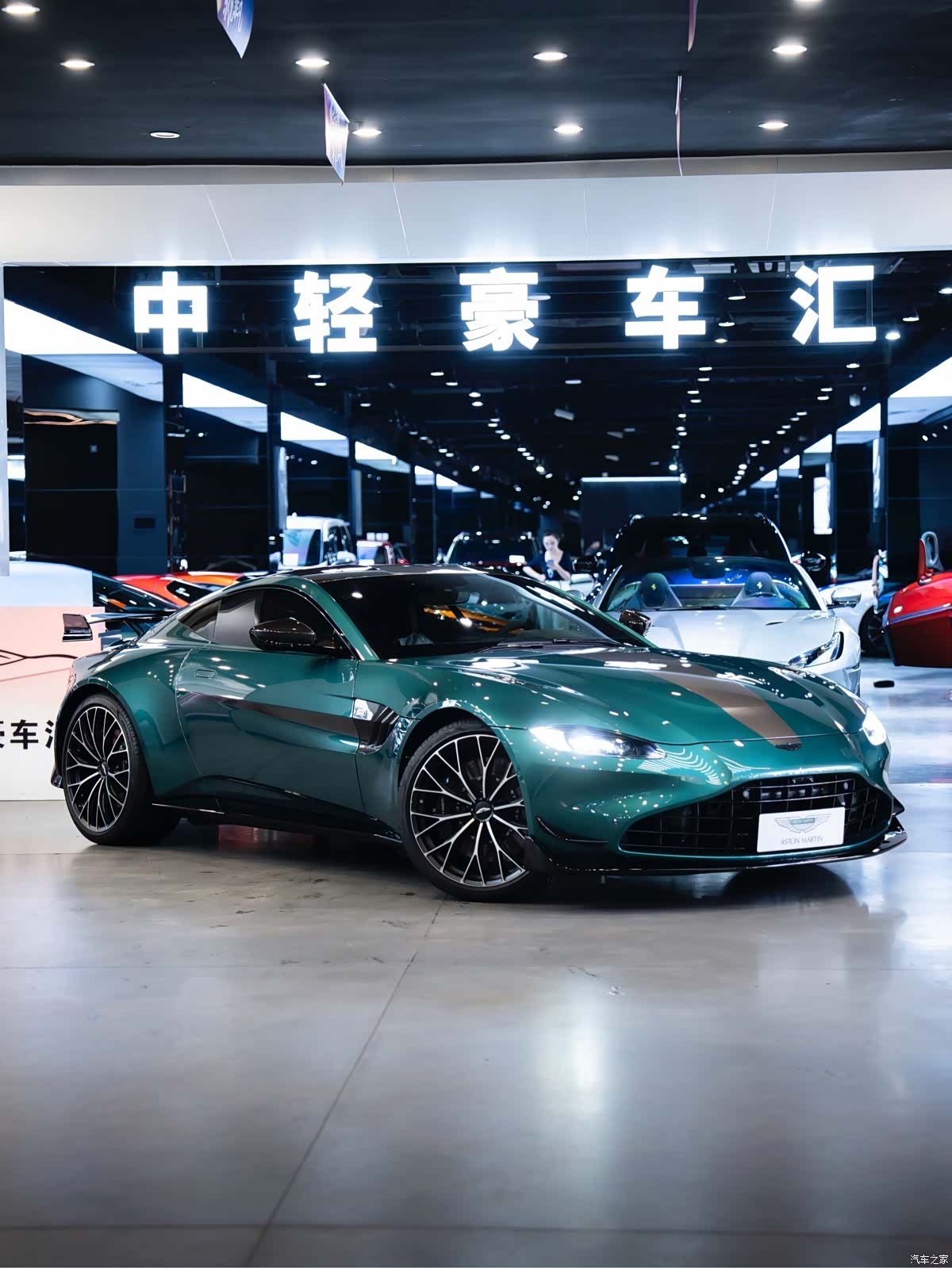 Aston Martin Vantage, 2024 3