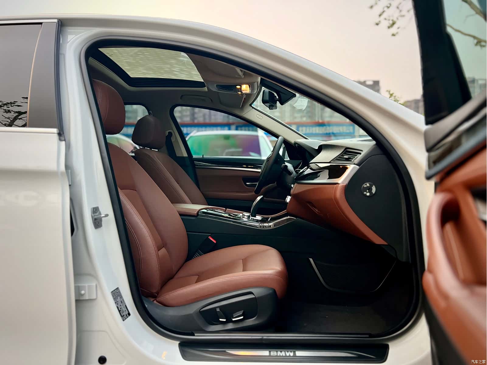 BMW 5 Series, 2015 27