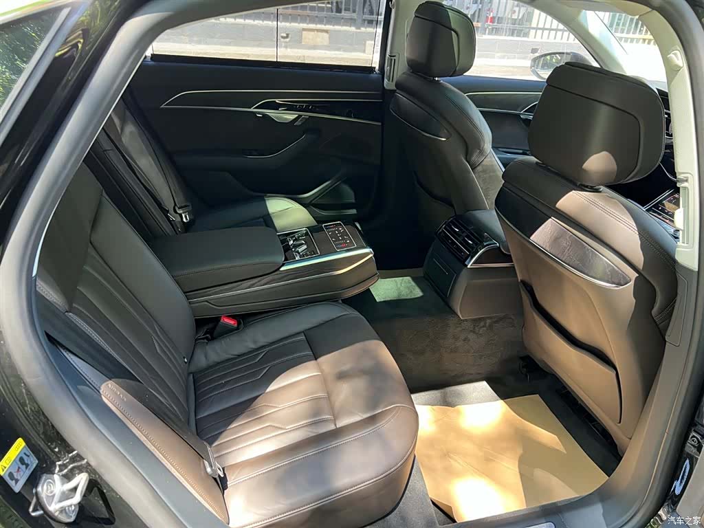Audi A8L, 2020 14