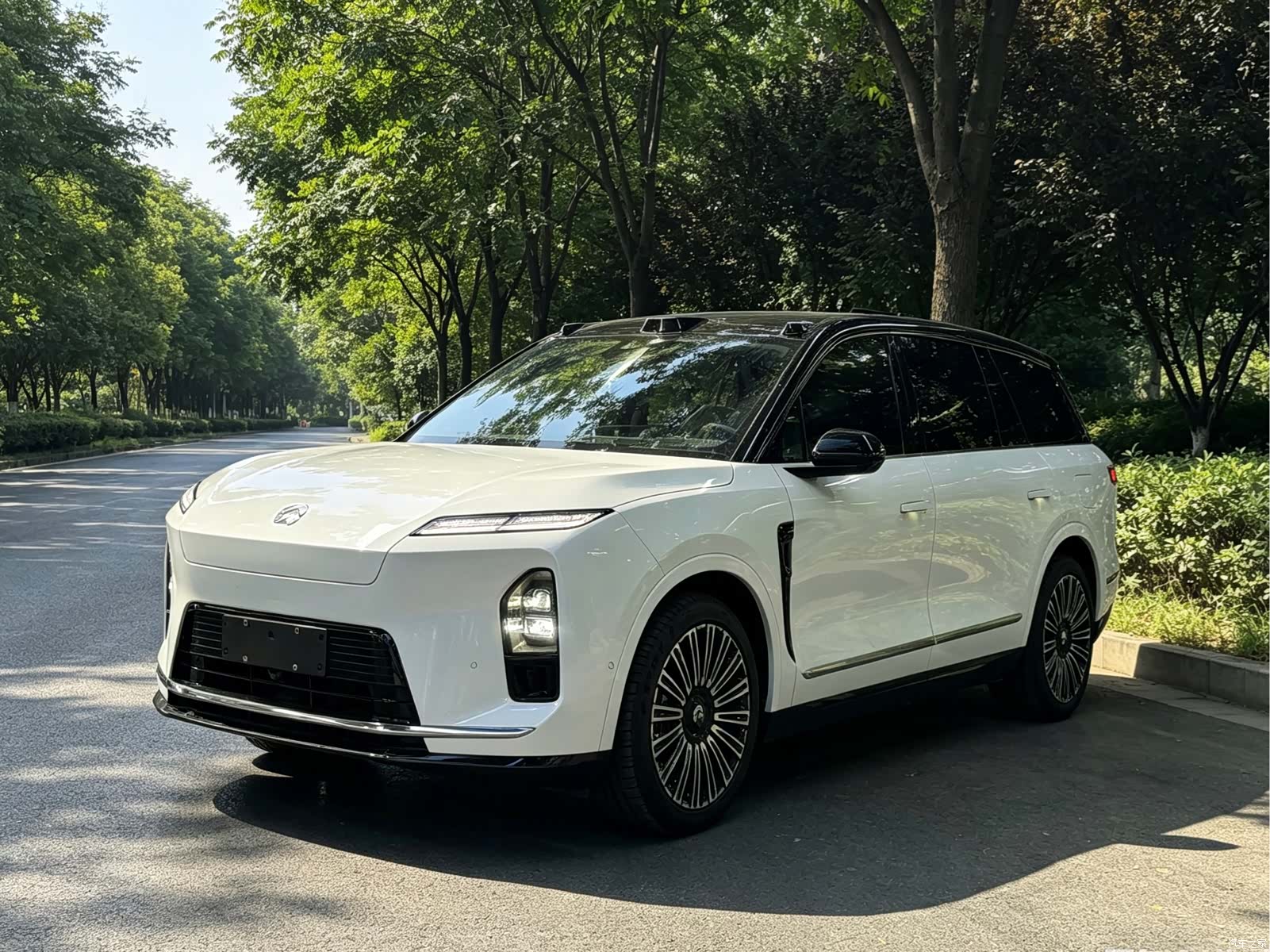 NIO ES8, 2026 1