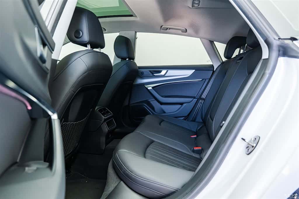 Audi A7, 2021 12