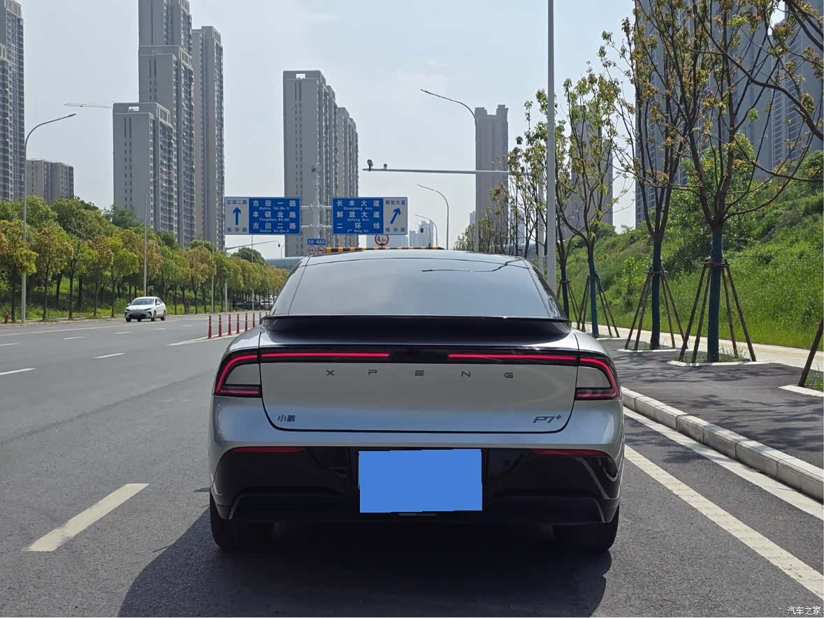 Xpeng P7, 2025 8