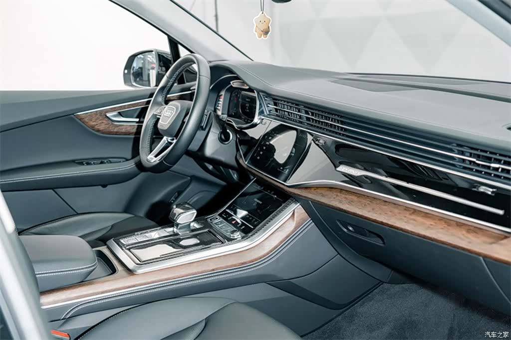 Audi Q7, 2024 18