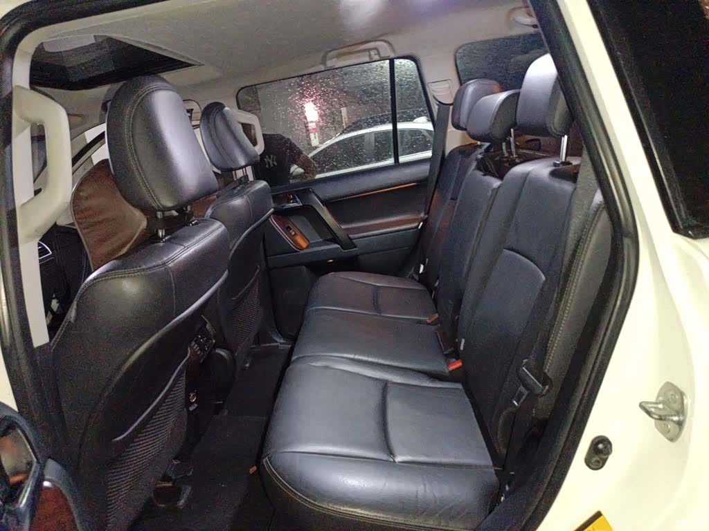 Toyota Prado, 2017 18
