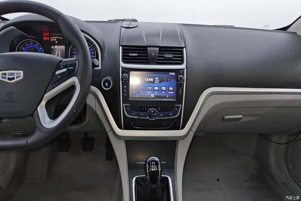 Geely Emgrand, 2015 13