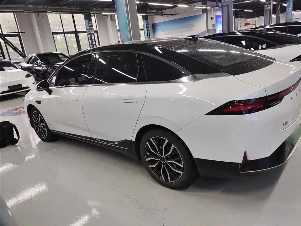 XPENG P5