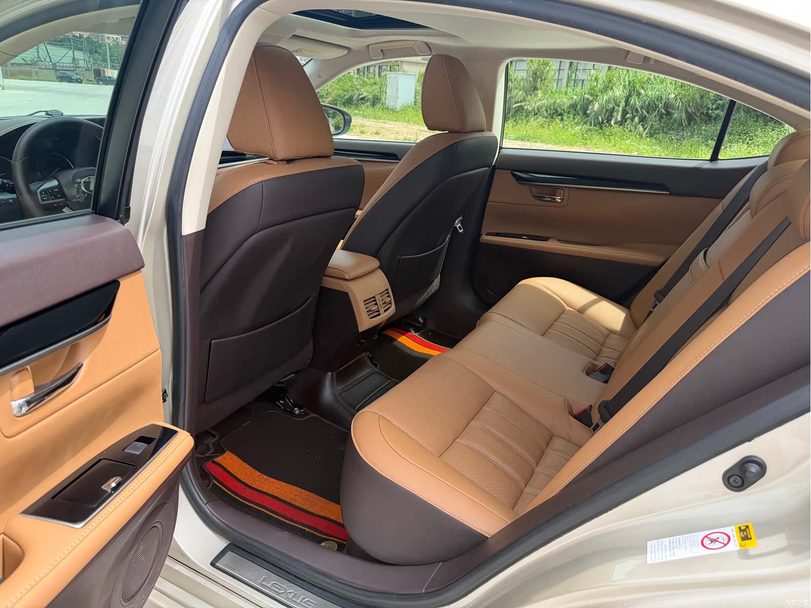 Lexus ES, 2015 9