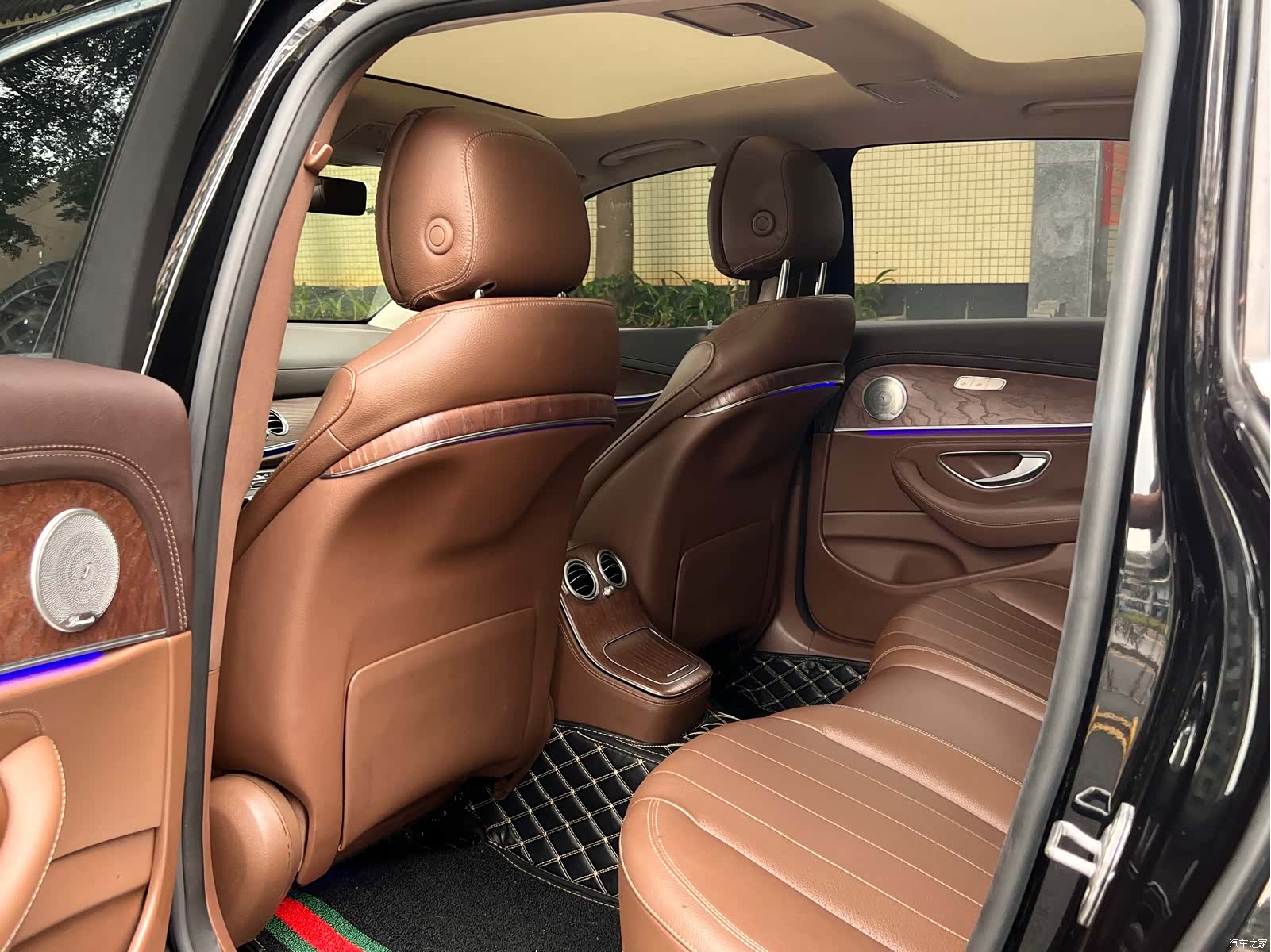 Mercedes-Benz E-Class, 2021 6