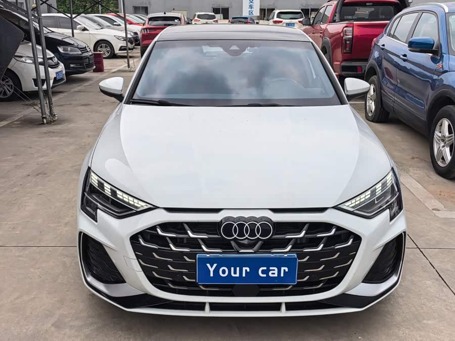 Audi A3 2025, фото 2