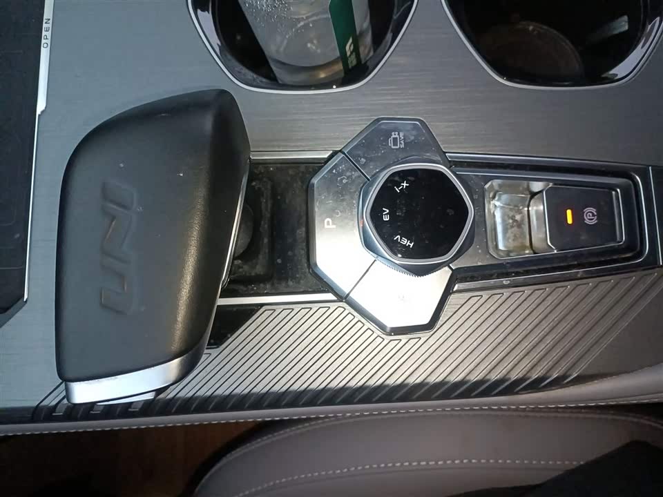 Changan UNI-K Smart iDD