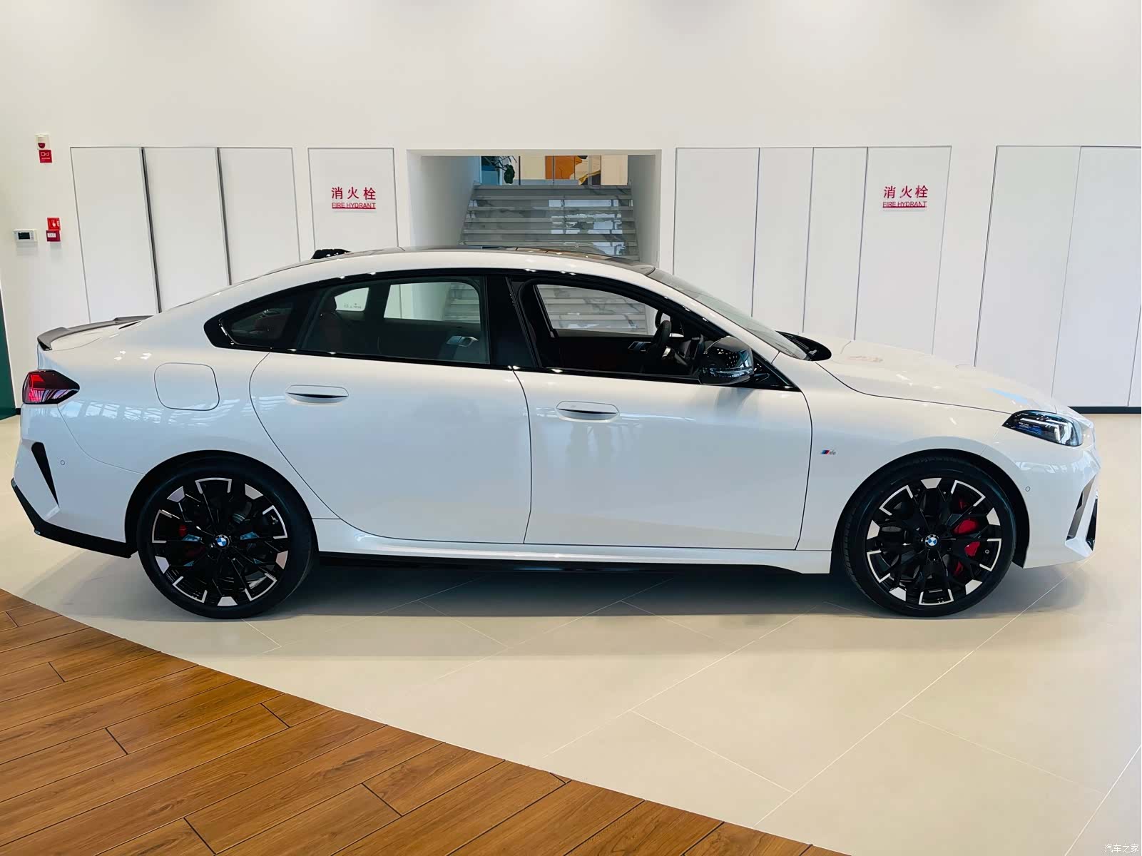 BMW M2, 2025 3