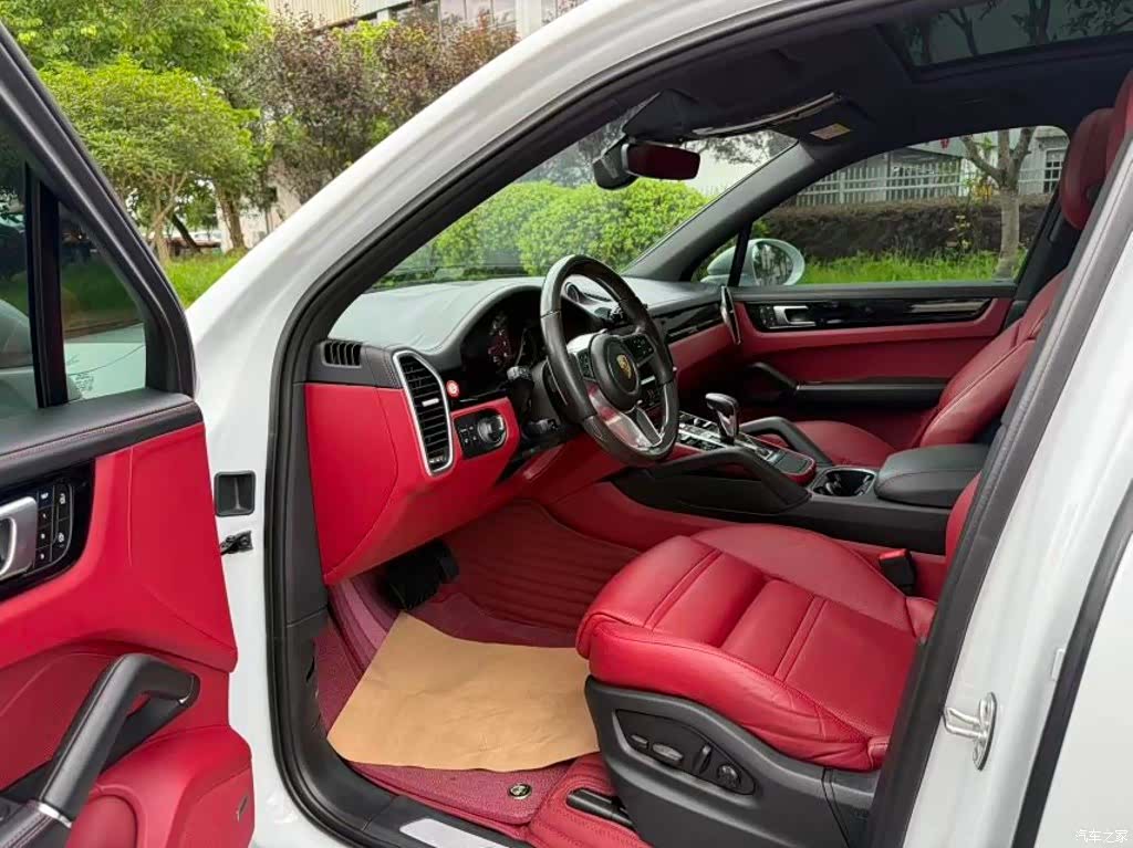 Porsche Cayenne, 2022 4