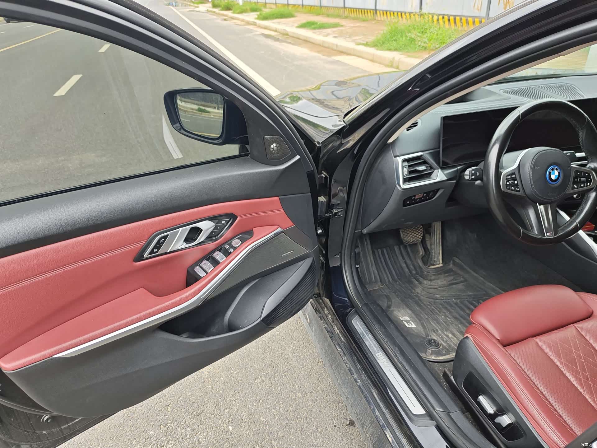 BMW i3, 2023 все фото
