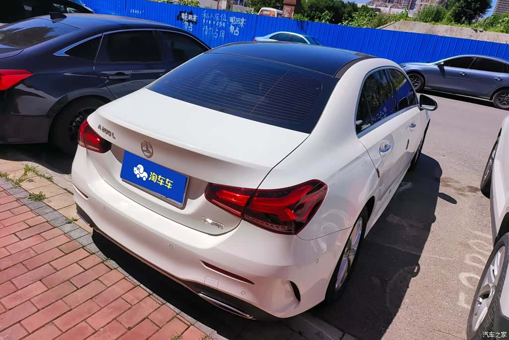 Mercedes-Benz A-Class, 2022 3