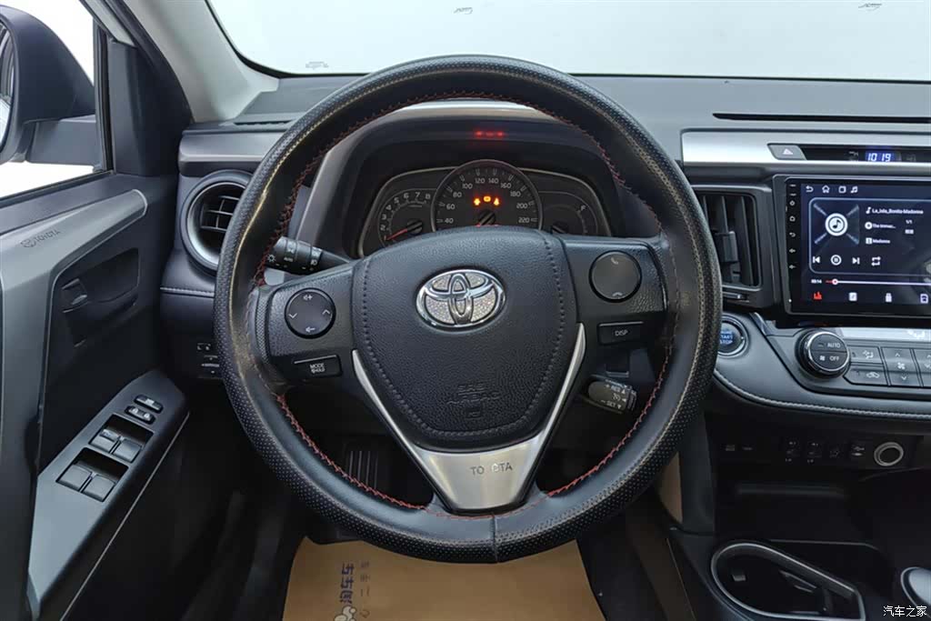 Toyota RAV4, 2018 15