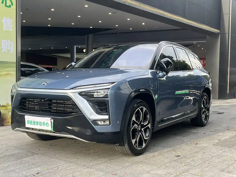 NIO ES8