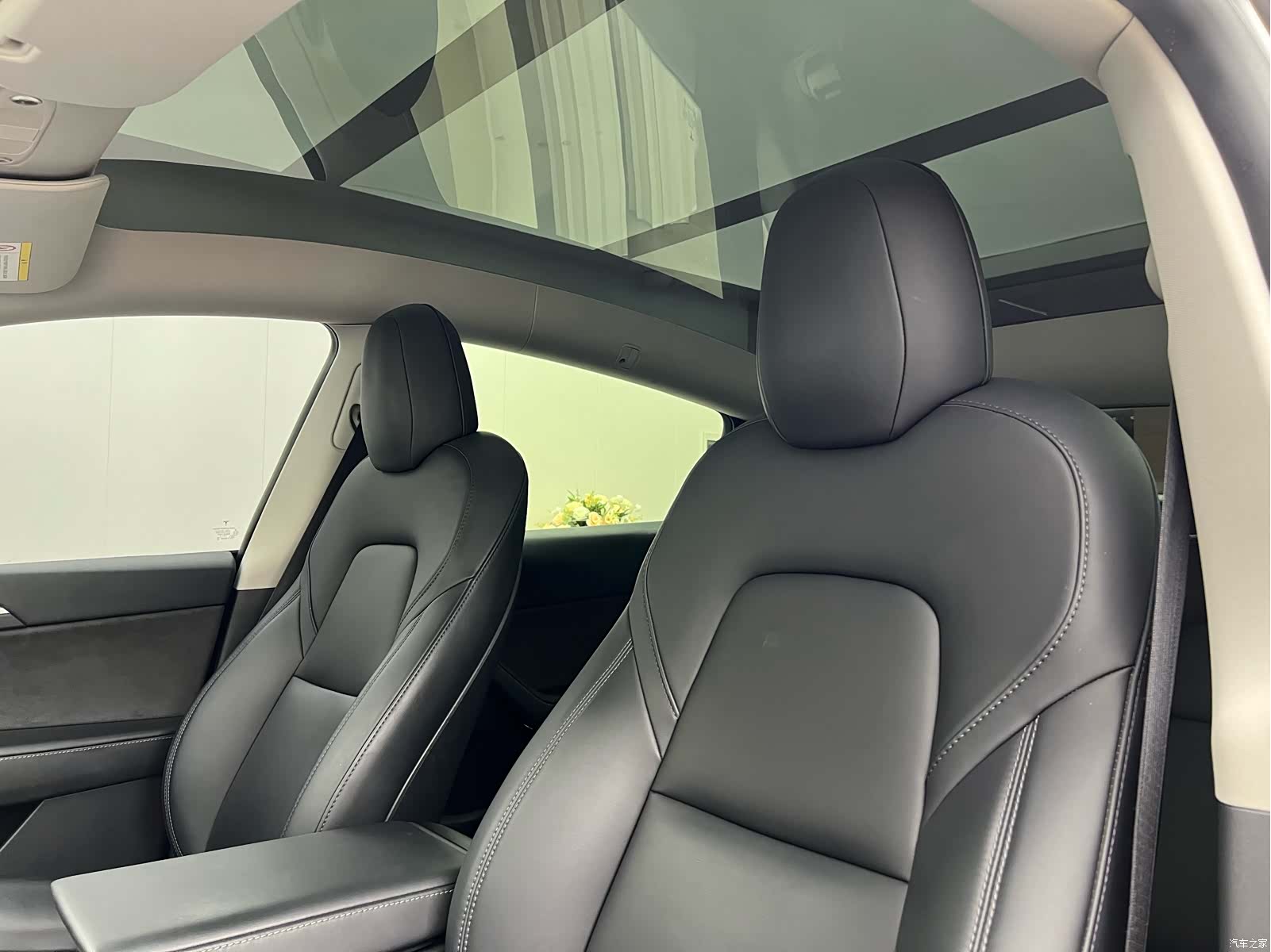 Tesla Model Y, 2021 12