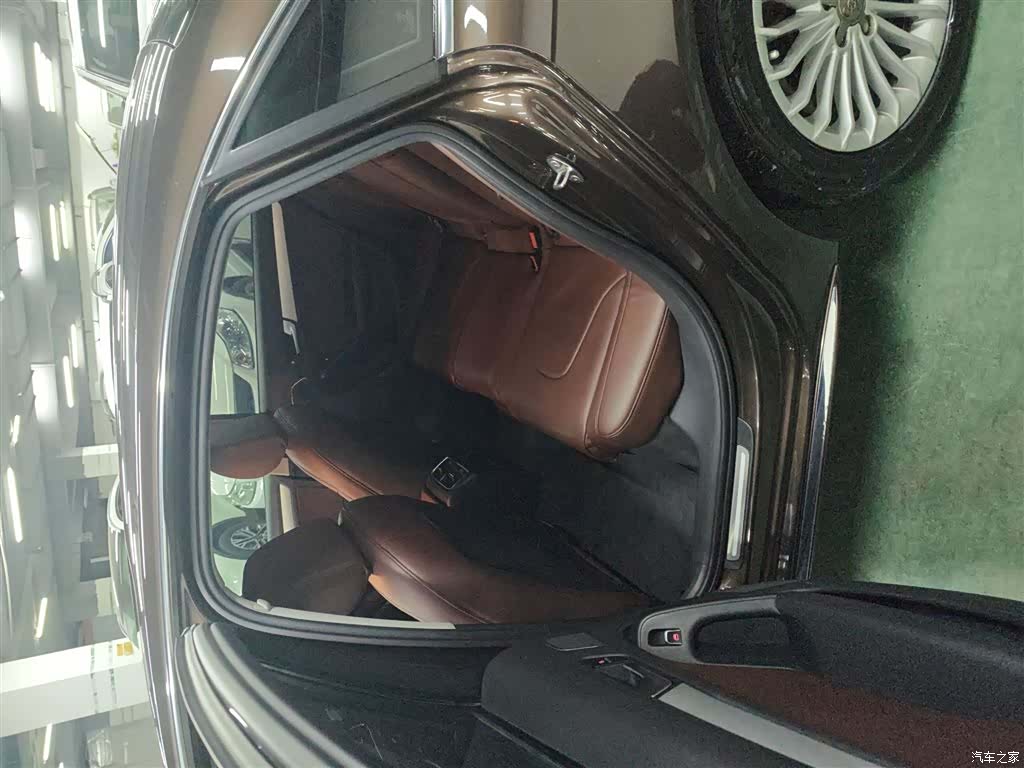 Audi A4L, 2016 9