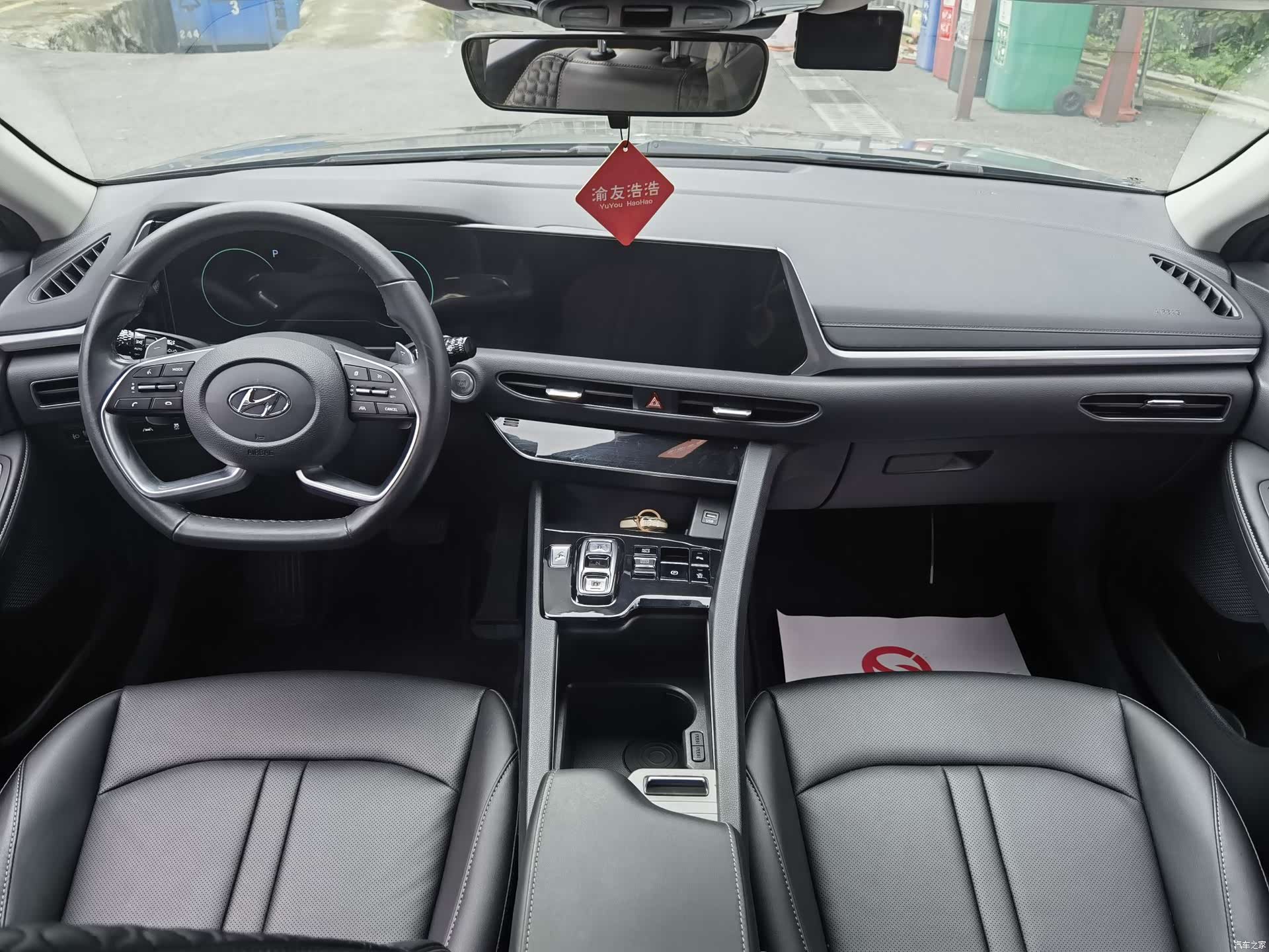 Hyundai Sonata, 2022 все фото