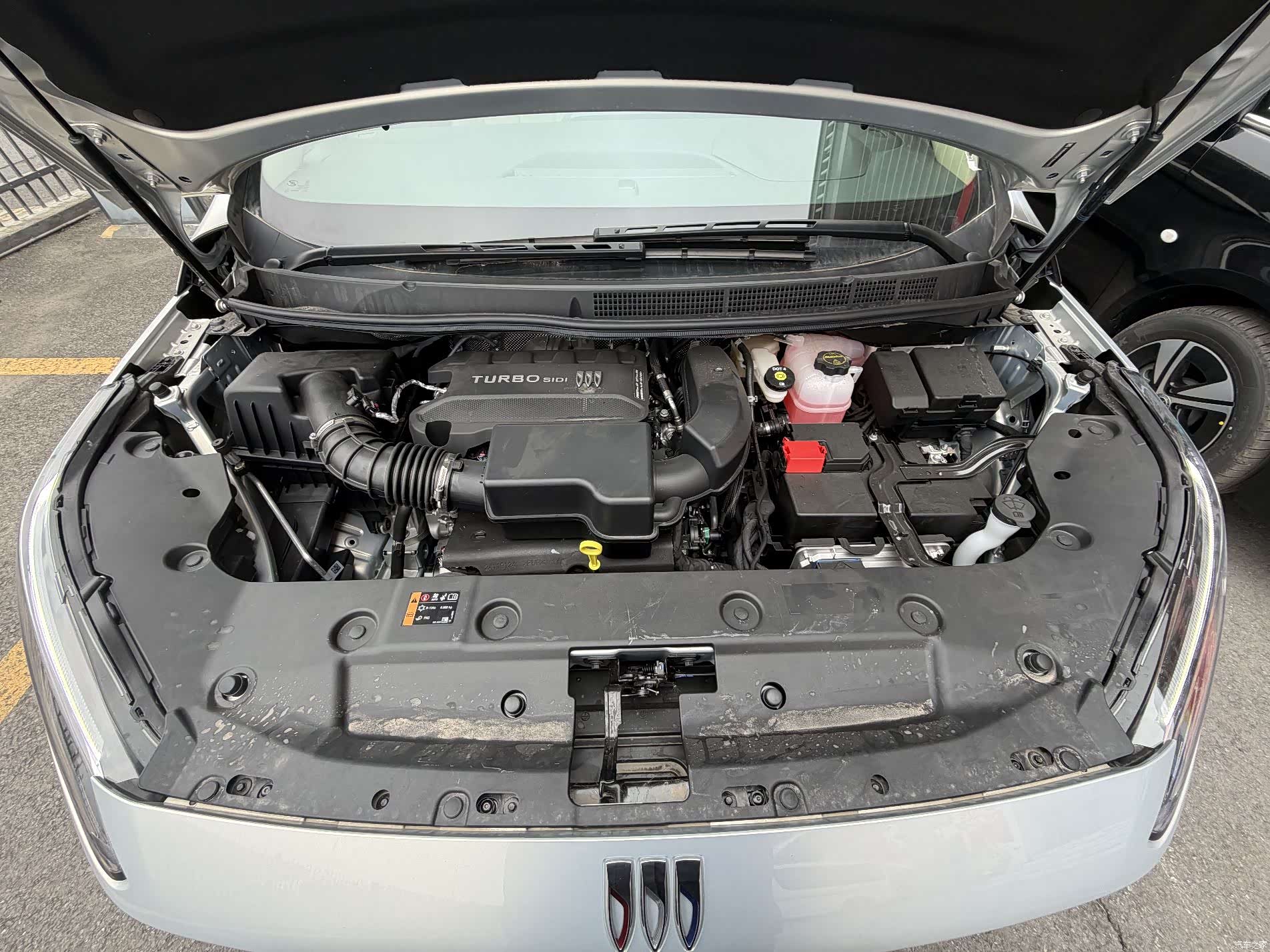Buick GL8, 2025 9