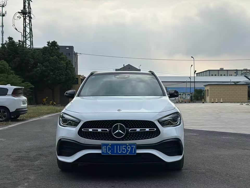 Mercedes-Benz GLA