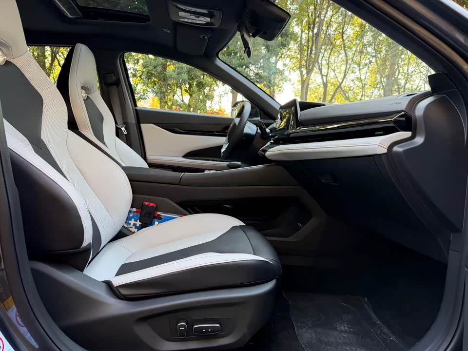 Changan UNI-V Smart iDD