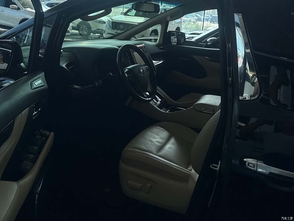 Toyota Alphard, 2018 7