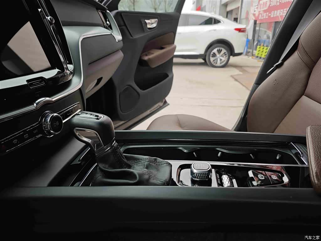 Volvo XC60, 2021 17
