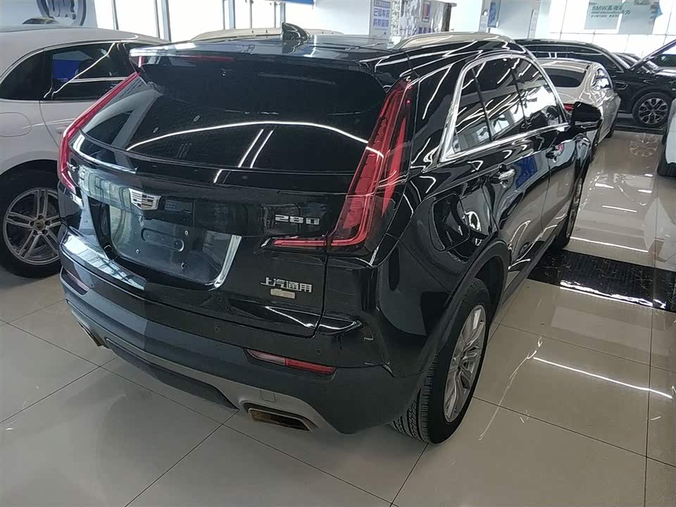 Cadillac XT4