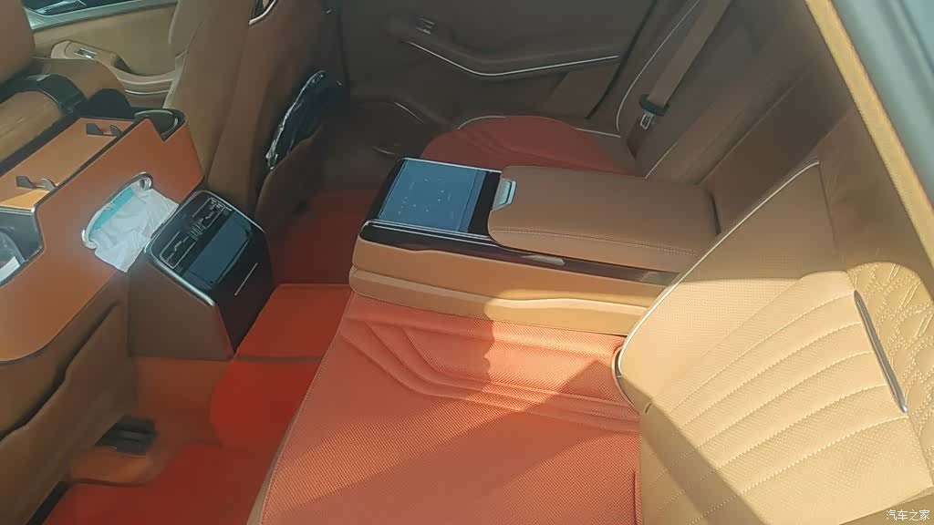 Hongqi H9, 2023 7
