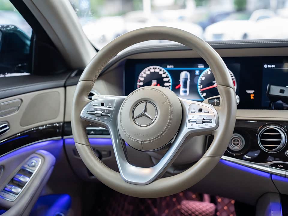 Mercedes-Benz S-class Mercedes-Benz S-class