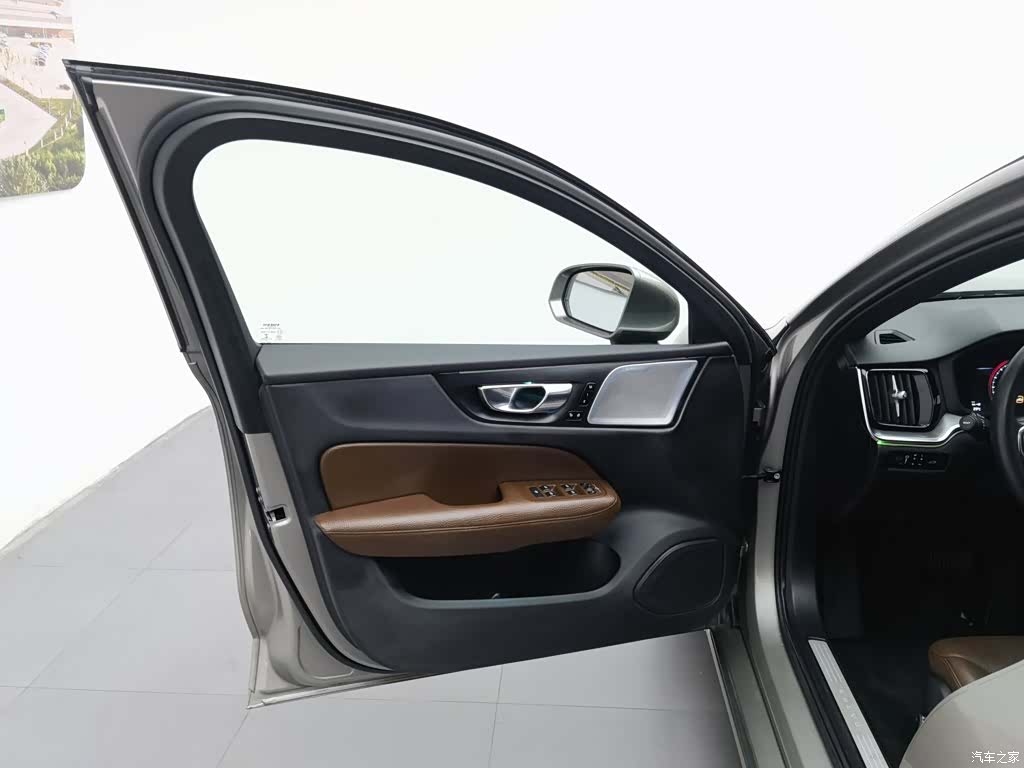 Volvo S60, 2021 8
