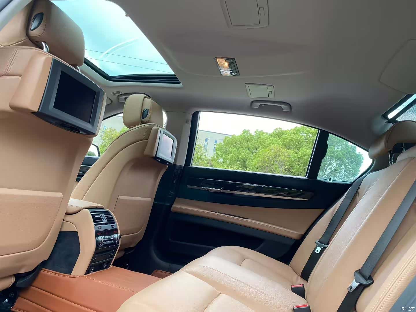 BMW 7 Series, 2012 13