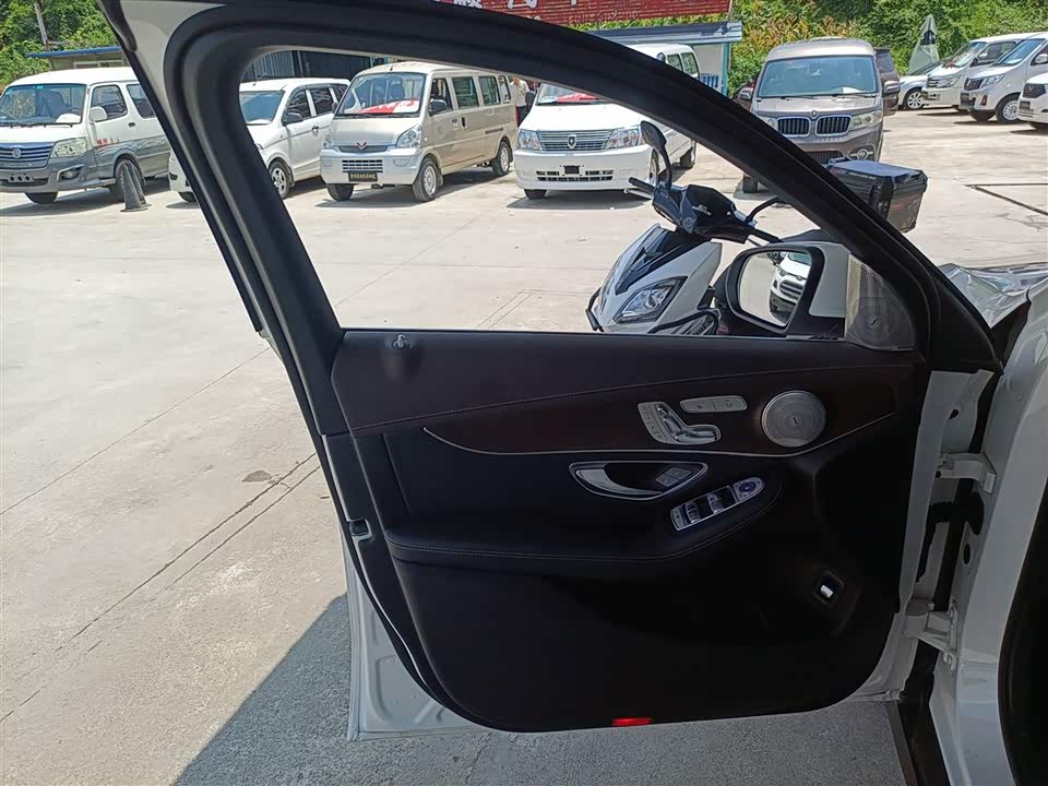 Mercedes-Benz GLC Mercedes-Benz GLC