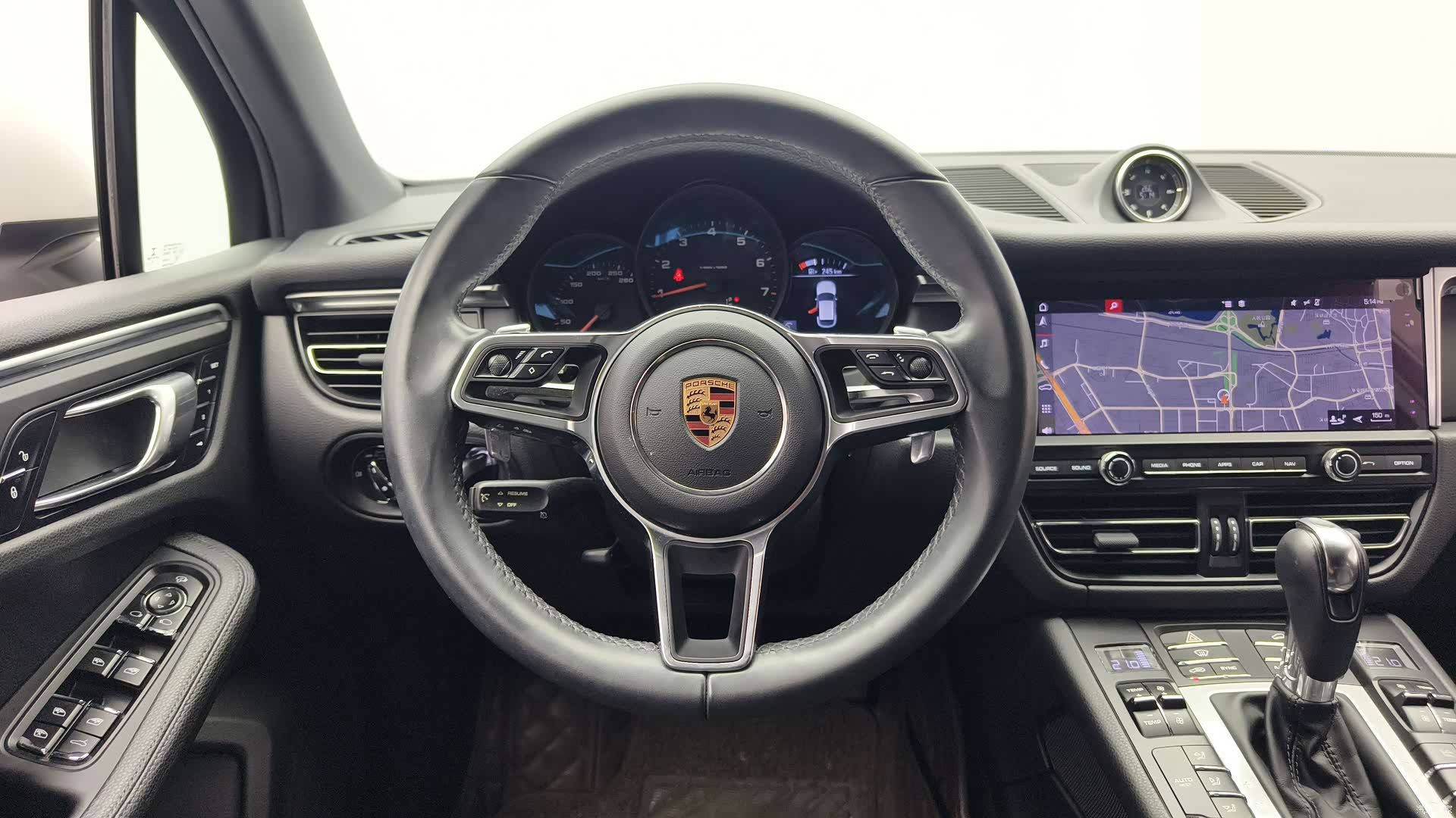 Macan Macan, 2020 9
