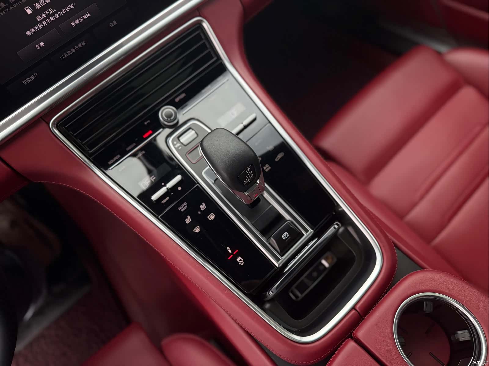Porsche Panamera, 2022 10