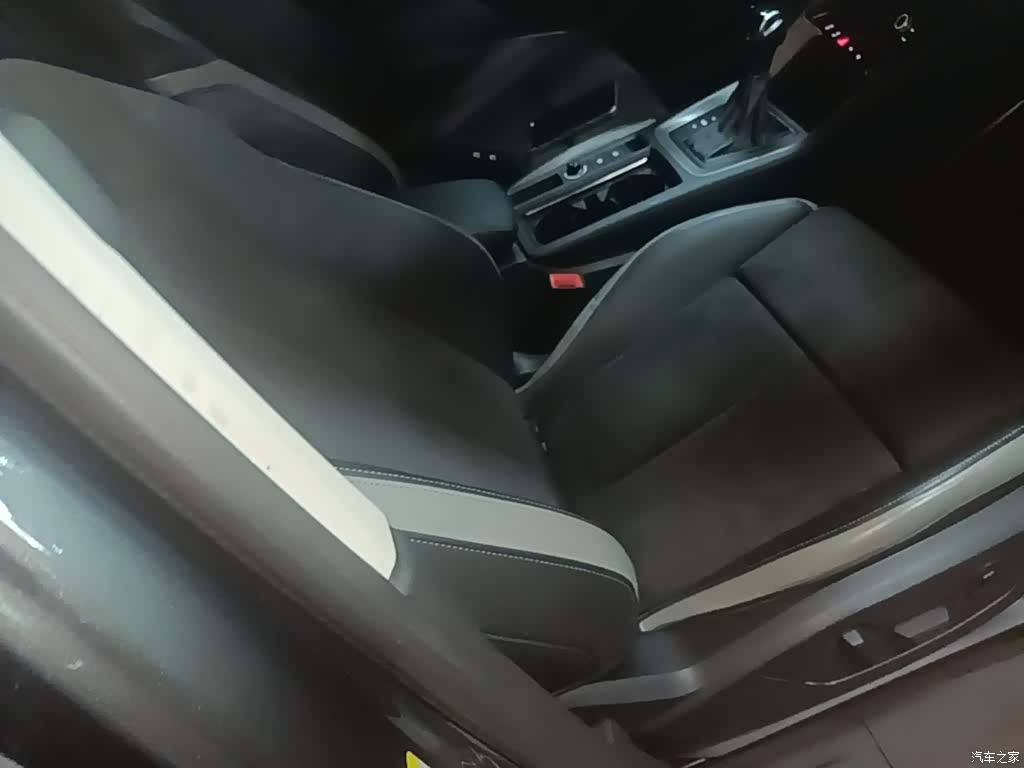 Audi Q3, 2021 25