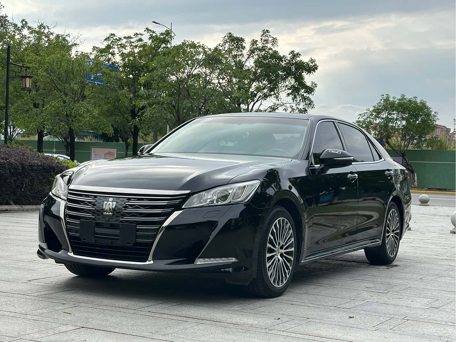 Toyota Crown, 2019 1