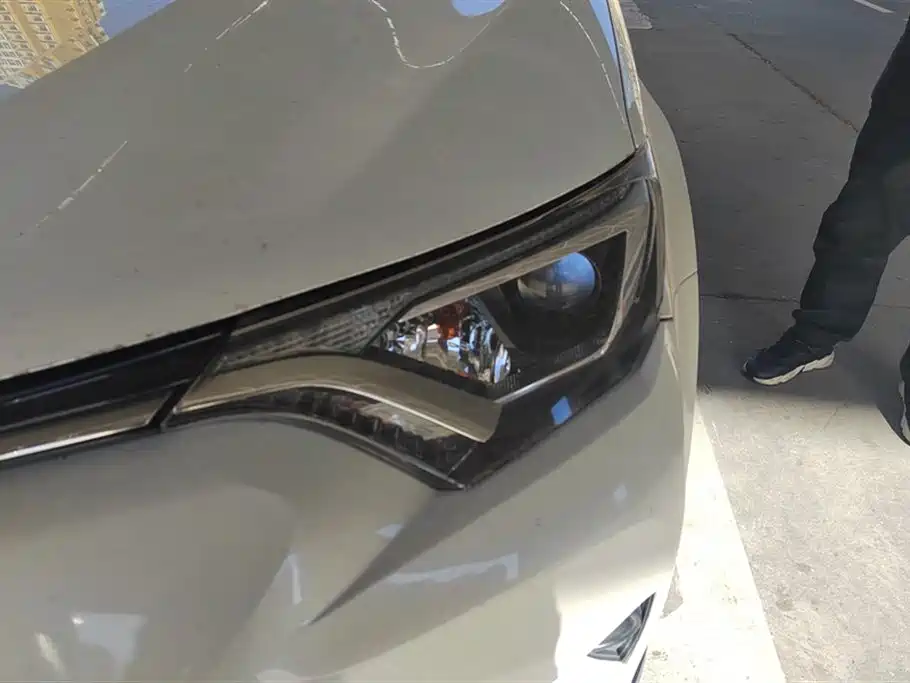 Toyota RAV4 Rongfang