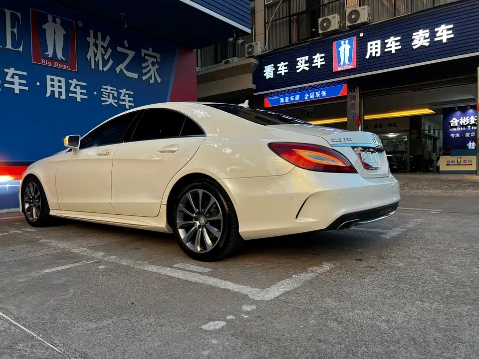 Mercedes-Benz CLS