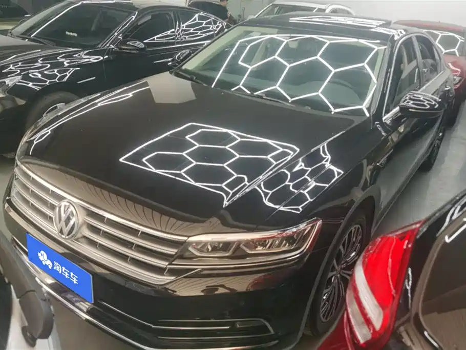 Volkswagen Huiang