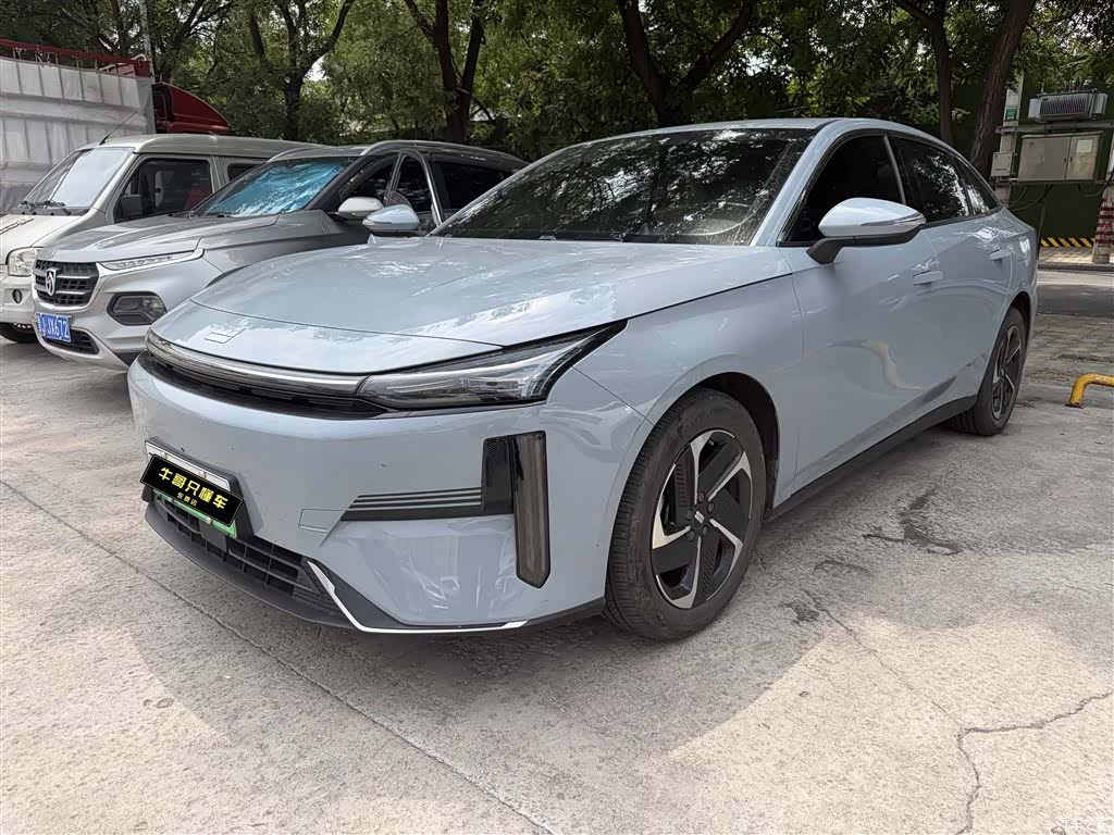 Geely Galaxy L6, 2024 1