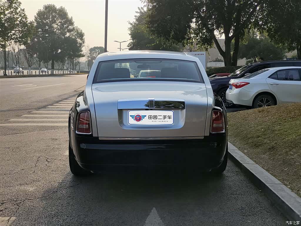 Rolls-Royce Phantom, 2014 все фото