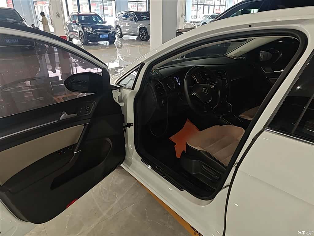 Volkswagen Golf, 2017 16