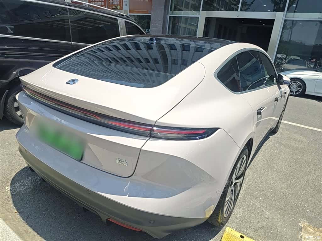 NIO ET5, 2024 7