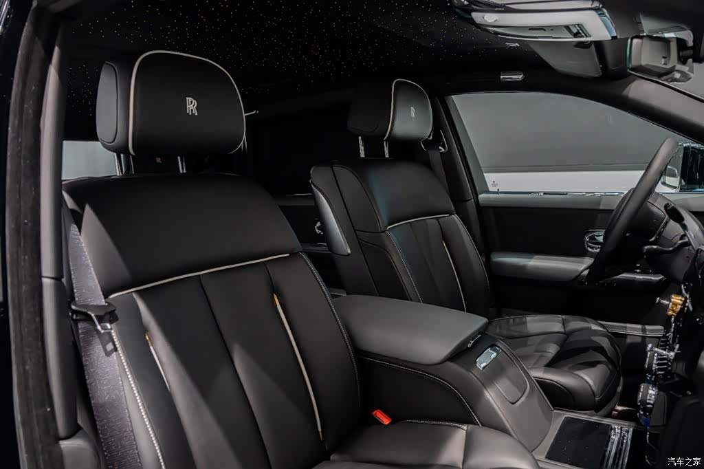 Rolls-Royce Phantom, 2021 17